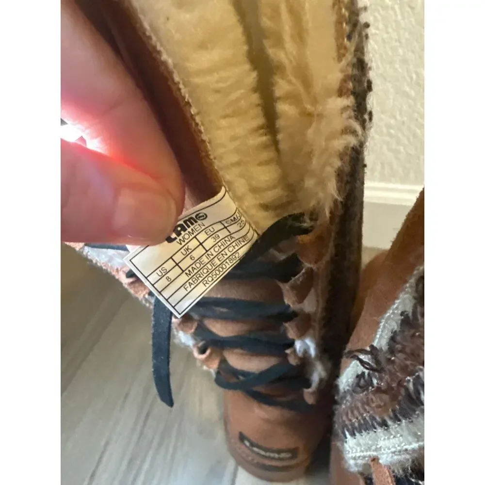 LAMO Madelyn Boots Womens Sz 8 Chestnut Suede Lace Up Back Sonoran Winter